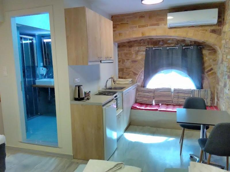 Chios City Inn エクステリア 写真