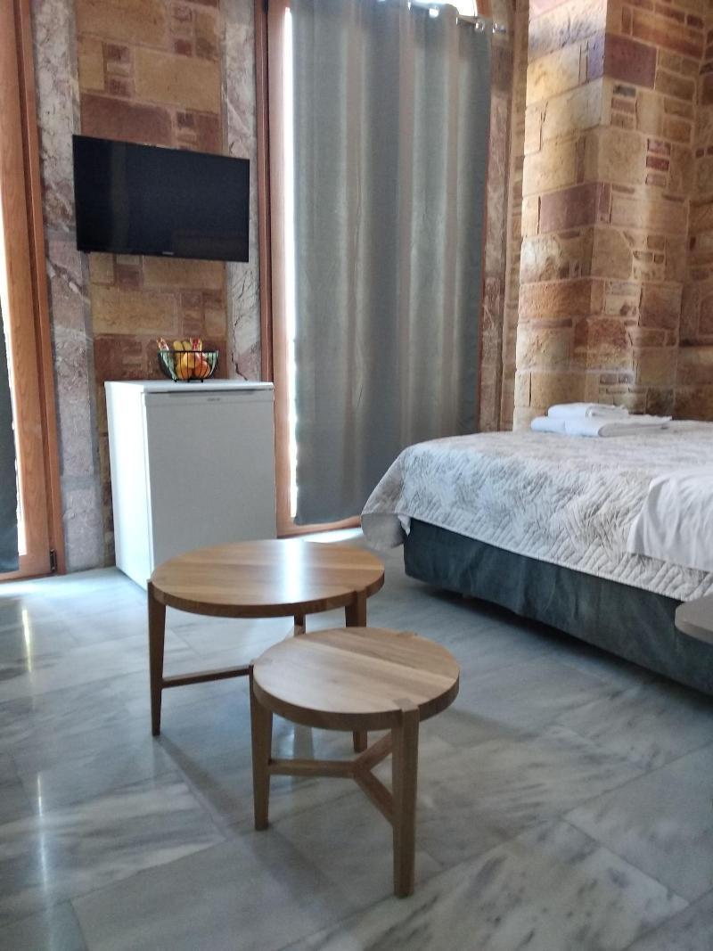 Chios City Inn エクステリア 写真