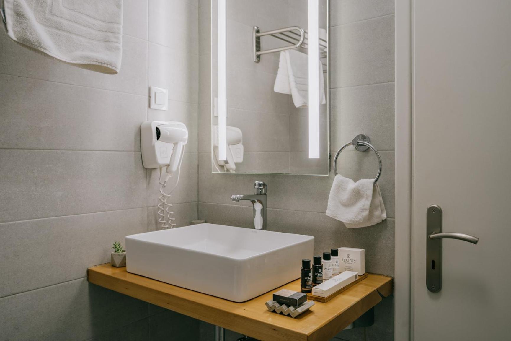 Chios City Inn エクステリア 写真