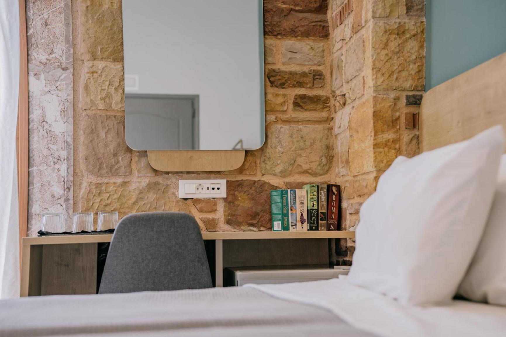 Chios City Inn エクステリア 写真