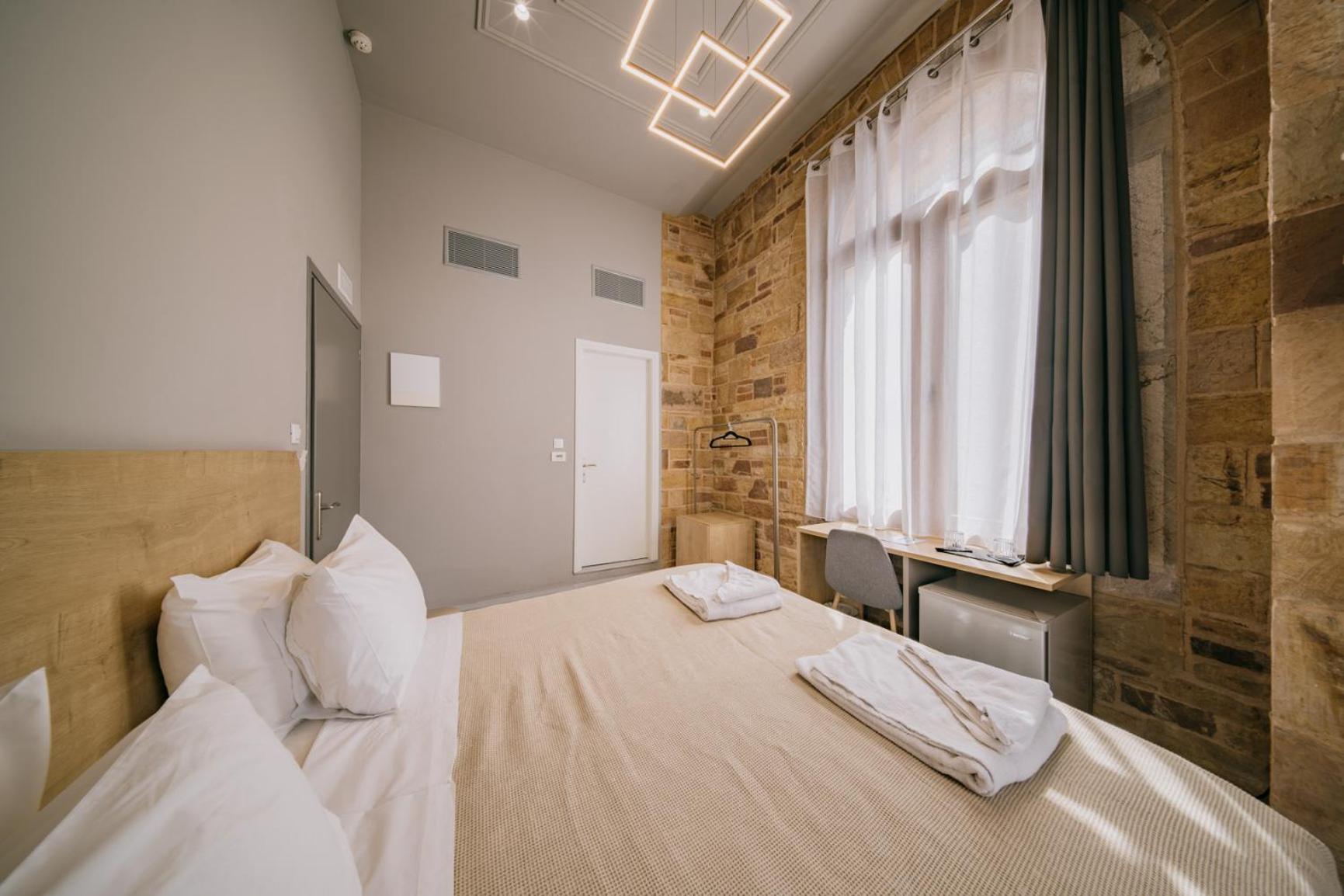 Chios City Inn エクステリア 写真